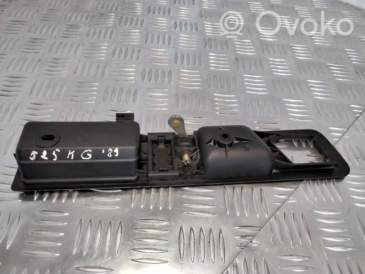 BMW 5 E34 Loading door interior handle 