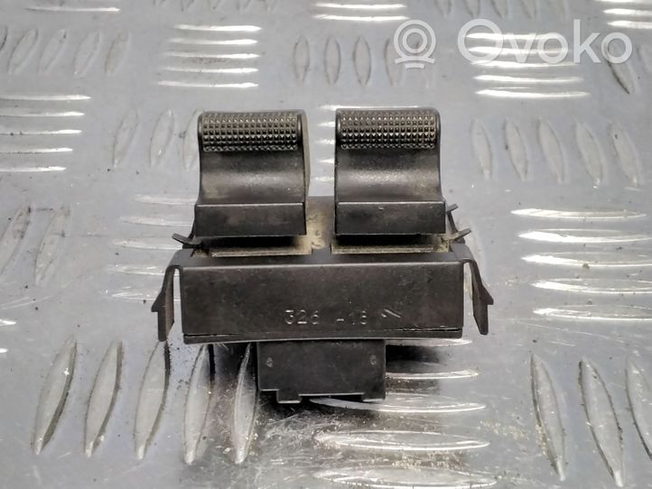 Audi A3 S3 8L Interruttore di controllo dell’alzacristalli elettrico 8L0959851