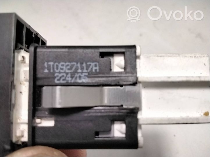 Volkswagen Touran I ESP (stability system) control unit 1T0927117A