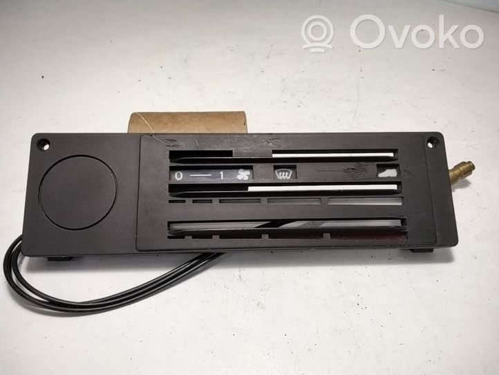 Fiat Uno Console centrale, commande chauffage/clim 