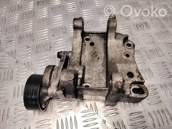 Citroen C4 I Support de générateur / alternateur 9637349380