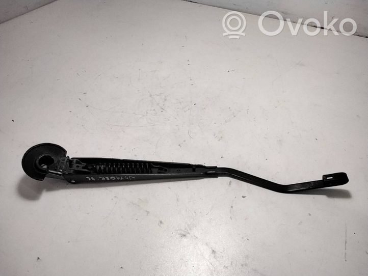 Chrysler Voyager Rear wiper blade arm 4673037A