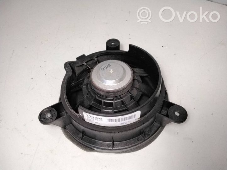 Volvo V50 Haut-parleur de porte avant 30752083