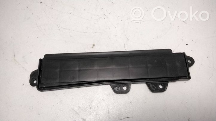 Volvo V50 Couvercle cache filtre habitacle 3M5H19D672