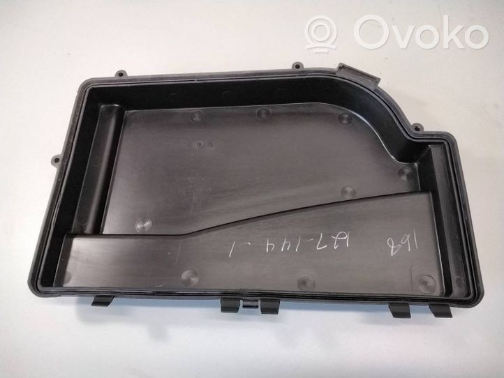 BMW X5 E53 Tapa de caja de fusibles 12901716067