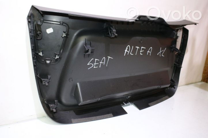 Seat Altea XL Poszycie klapy tylnej bagażnika i inne elementy 