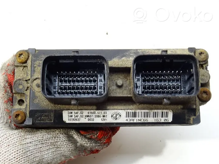 Fiat Panda II Unité de commande, module ECU de moteur 55192637