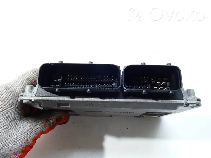 Seat Altea XL Блок управления двигателем ECU 06A906033JC