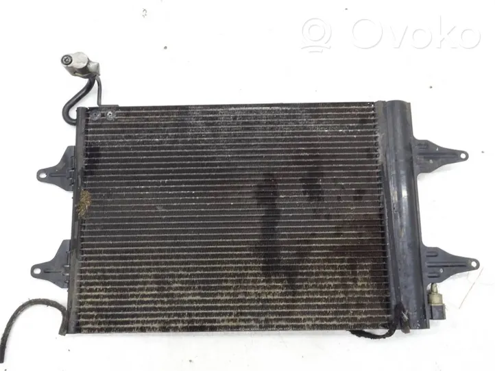 Volkswagen Polo IV 9N3 Wasserkühler 6Q0820411E