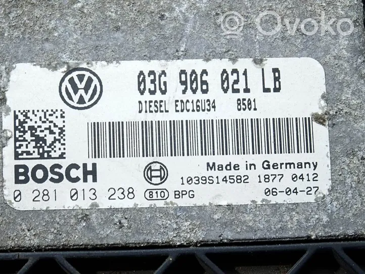 Skoda Octavia Mk2 (1Z) Unité de commande, module ECU de moteur 03G906021CB