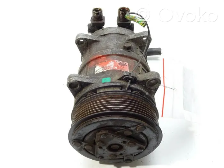 Volkswagen II LT Air conditioning (A/C) compressor (pump) 