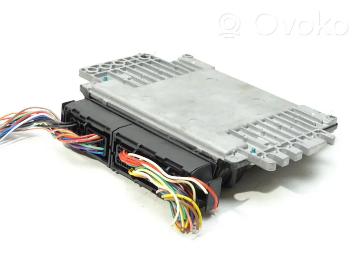 Nissan Primera Unité de commande, module ECU de moteur MEC32-690