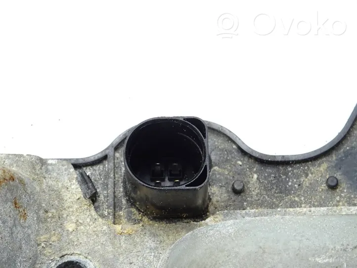 Volkswagen Touran I Griff Taster Öffner Heckklappe Kofferraumdeckel 1T0827574C