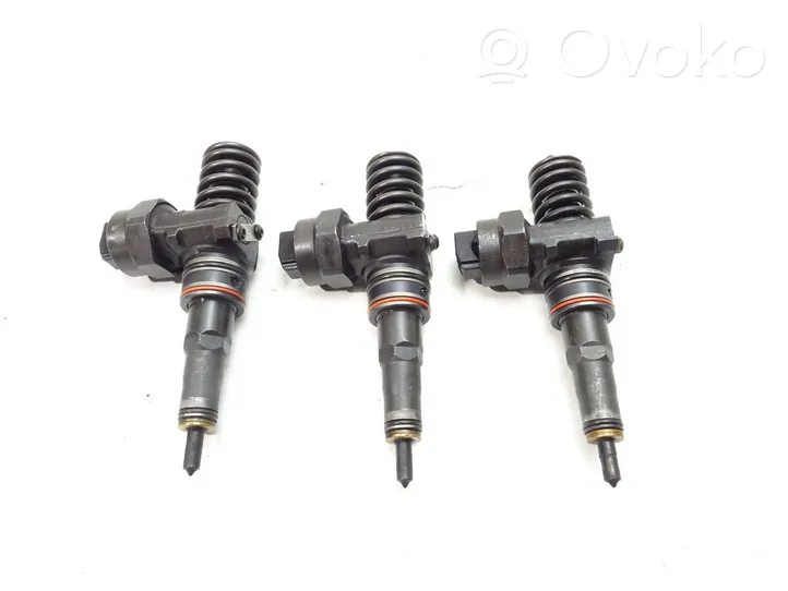 Volkswagen Polo III 6N 6N2 6NF Set di iniettori 0414720007