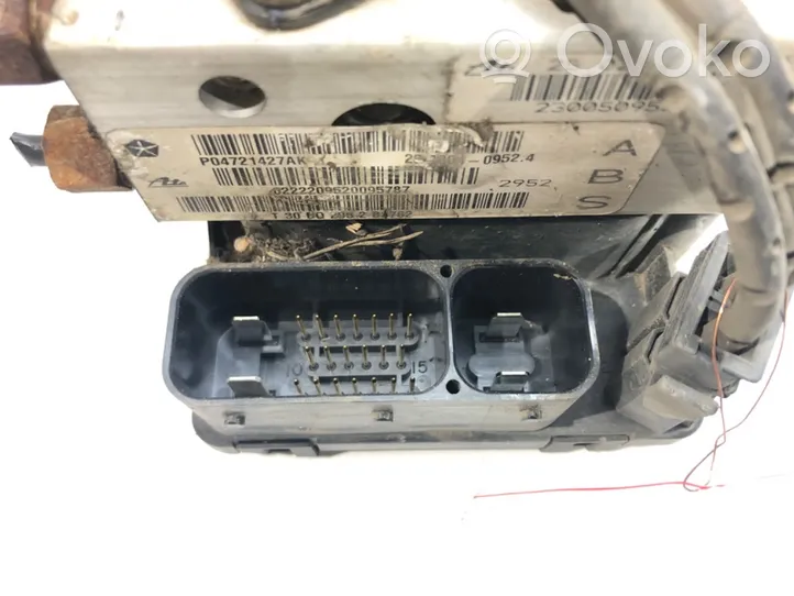 Dodge Grand Caravan Pompe ABS P04721427AK