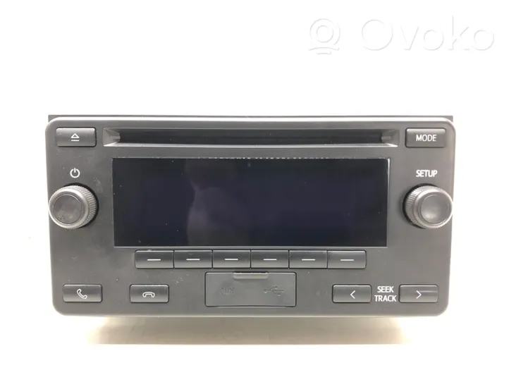 Toyota Yaris Panel / Radioodtwarzacz CD/DVD/GPS 86120-0DC20