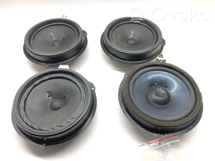 Ford Mondeo MK IV Kit sistema audio 