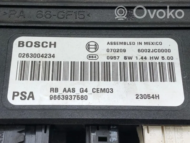 Citroen C4 I Picasso Pysäköintitutkan (PCD) ohjainlaite/moduuli 9663937580