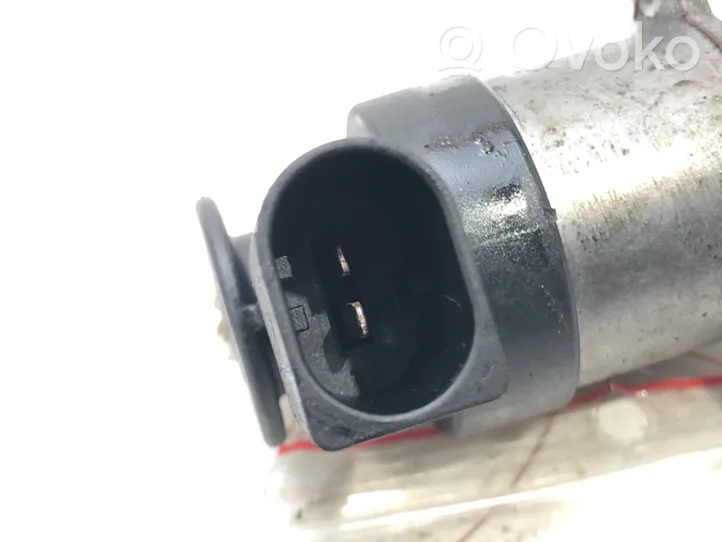 Volkswagen PASSAT B7 Fuel pressure regulator 0928400768