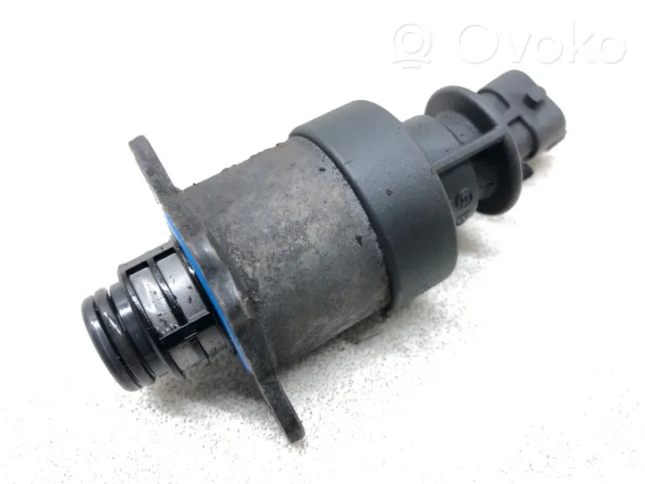 Hyundai i30 Regolatore di pressione del carburante 33100-2A600