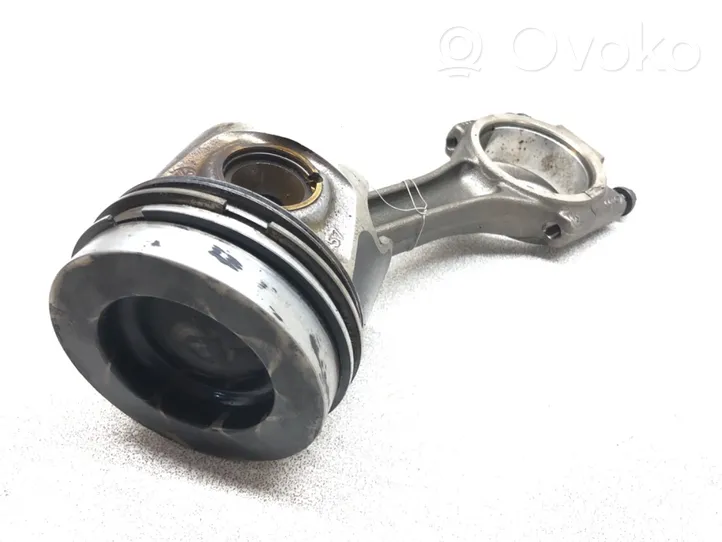 Volkswagen Touran II Piston with connecting rod CFH