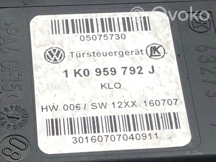 Volkswagen Golf V Elektryczny podnośnik szyby drzwi przednich 1K3837402S
