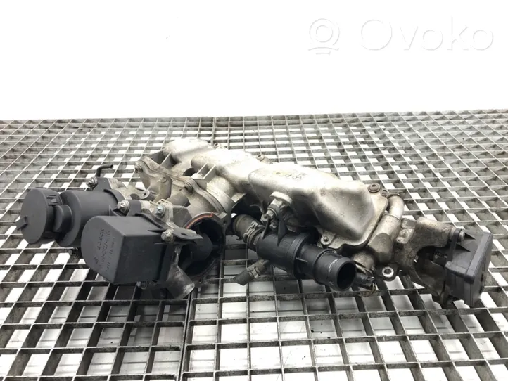 Mercedes-Benz B W245 Intake manifold A6400901137