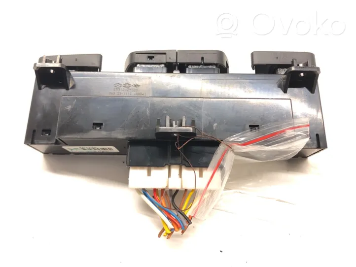 Hyundai ix35 Seat heating switch 93310-2Y200