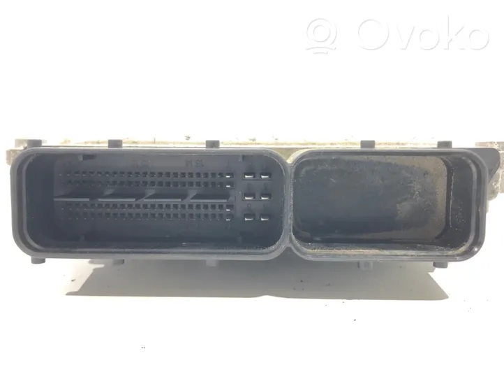 Hyundai i30 Galios (ECU) modulis 39112-2B102