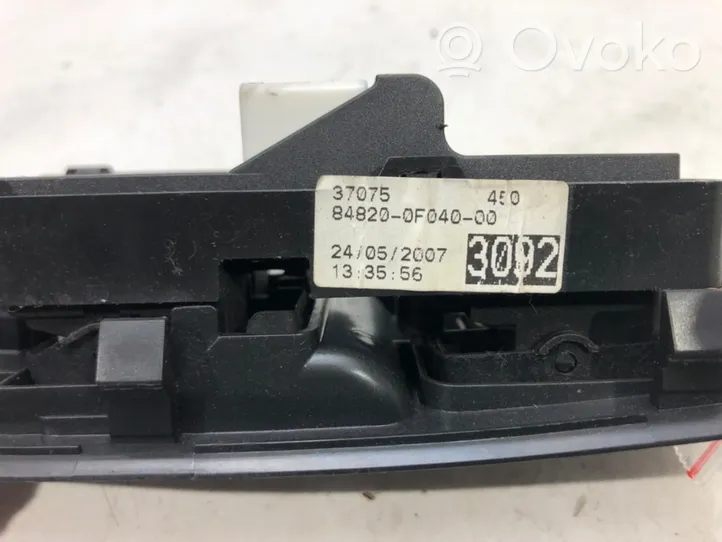 Toyota Corolla E120 E130 Elektrinių langų jungtukas 54355669D