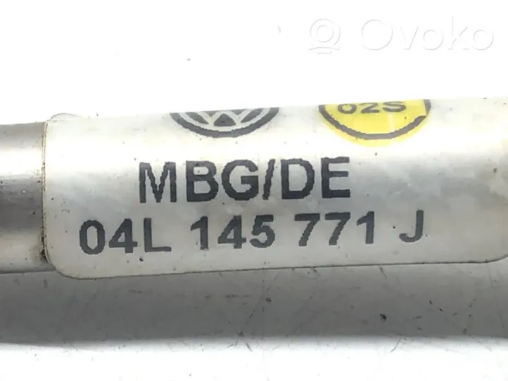 Volkswagen Golf VII Eļļošanas caurulīte (-es) / šļūtene (-es) 04L145771J