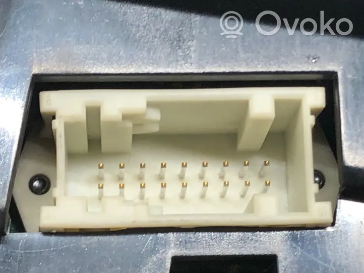 BMW 7 E38 Interrupteur ventilateur 8376177