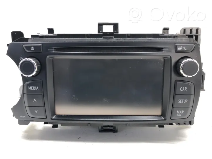 Toyota Yaris Panel / Radioodtwarzacz CD/DVD/GPS 86140-0D010