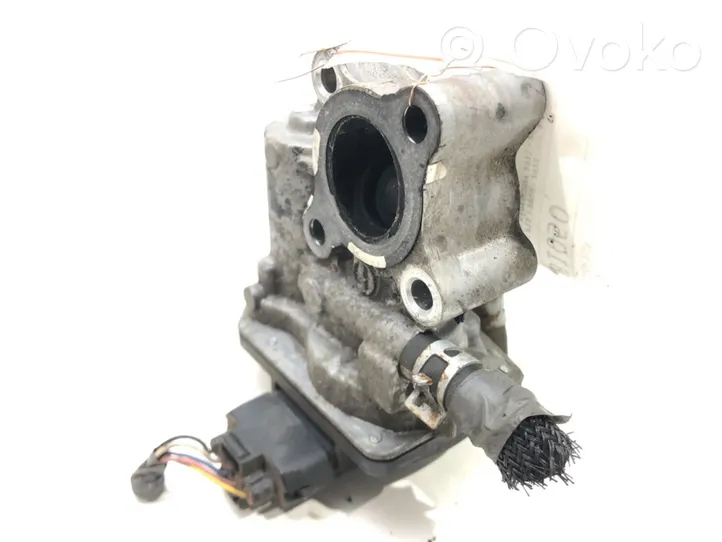 Toyota Yaris Soupape vanne EGR 25800-33011