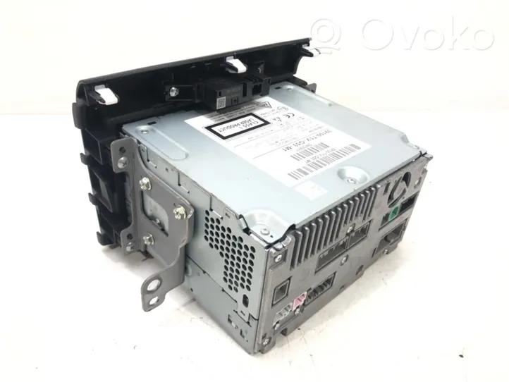 Honda CR-V Panel / Radioodtwarzacz CD/DVD/GPS 39100-T1V-G53-M1