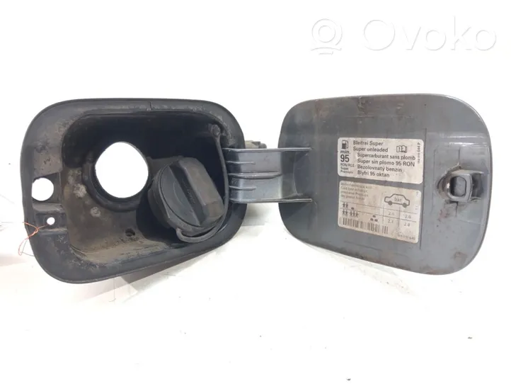 Volkswagen Golf VI Sportello del serbatoio del carburante 1K9809857