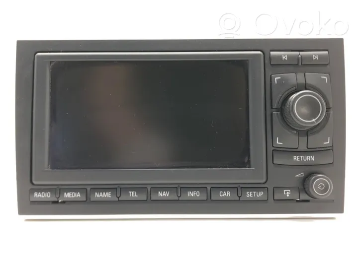 Seat Exeo (3R) Radio / CD/DVD atskaņotājs / navigācija 3R0035192