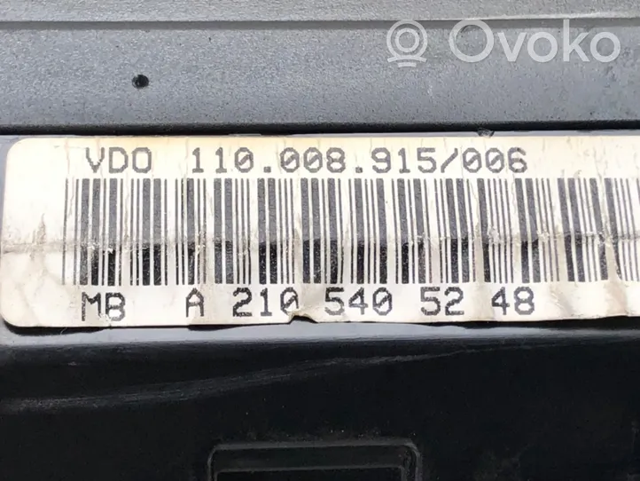 Mercedes-Benz E W210 Compteur de vitesse tableau de bord A2105405248