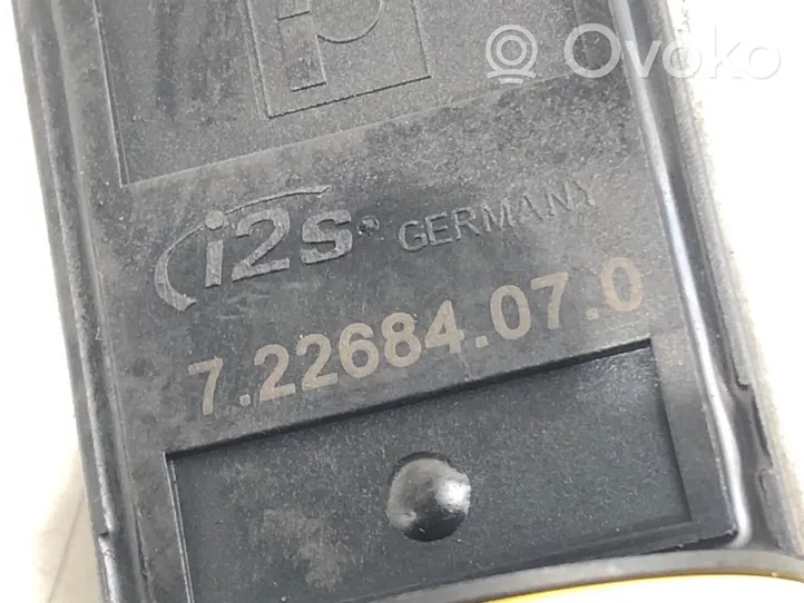 Mercedes-Benz E W210 Przepływomierz masowy powietrza MAF 722684070