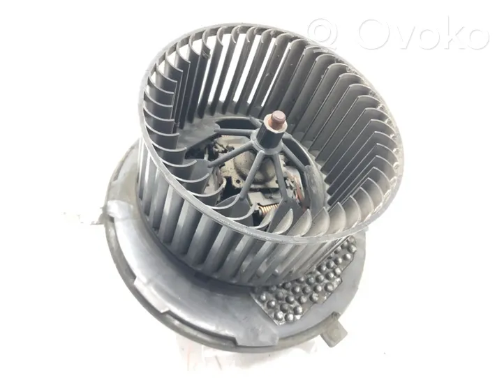 Volkswagen PASSAT B7 Heater fan/blower 3C0907521F