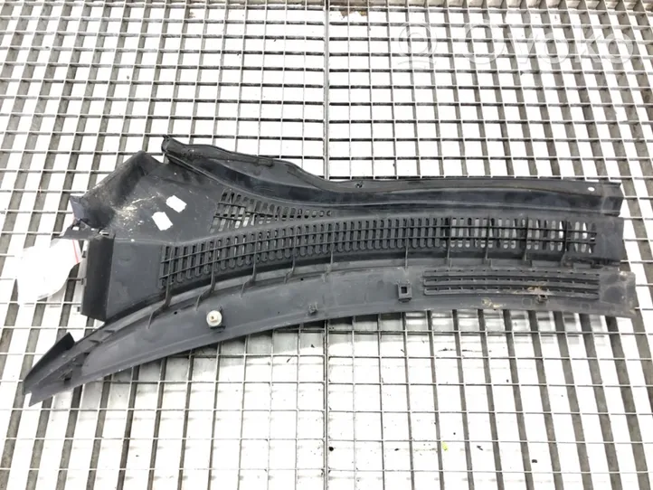 Suzuki Swift Wiper trim 72331-62J2