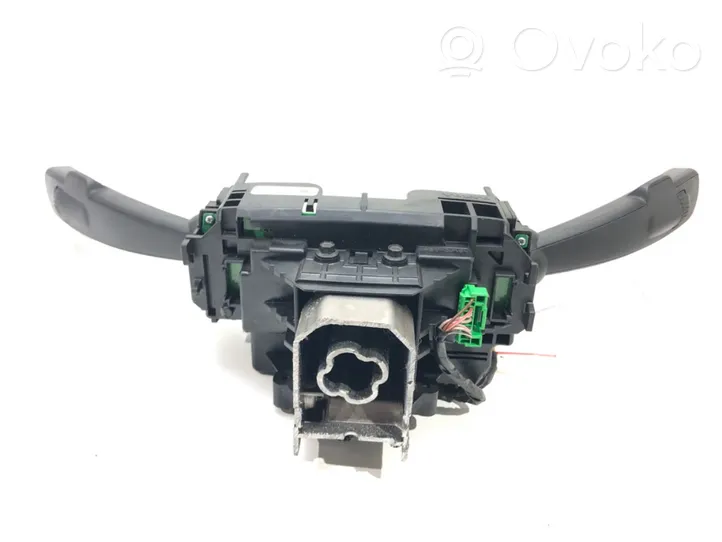 Volvo V40 Leva/interruttore dell’indicatore di direzione e tergicristallo 31456030