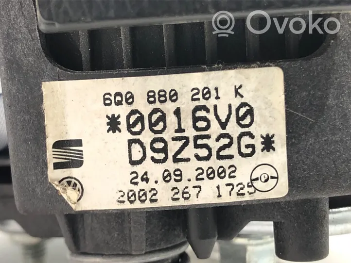 Volkswagen Polo IV 9N3 Airbag dello sterzo 6Q0880201K