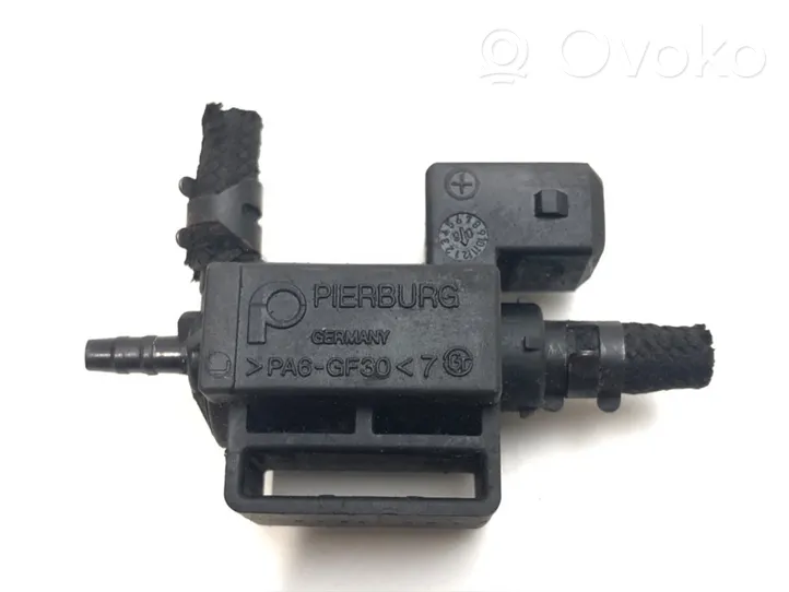 BMW X6 E71 Regulator ciśnienia paliwa 7591625