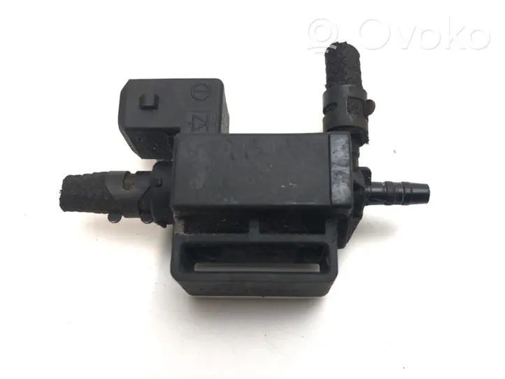 BMW X6 E71 Regulator ciśnienia paliwa 7591625