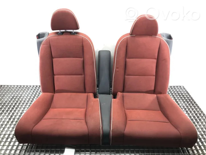 Volvo C30 Second row seats 