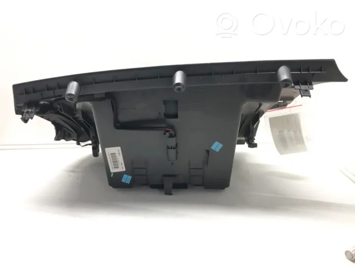Volvo C30 Schowek deski rozdzielczej / Komplet 
