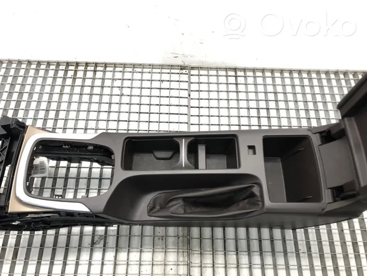 Opel Insignia A Center console 