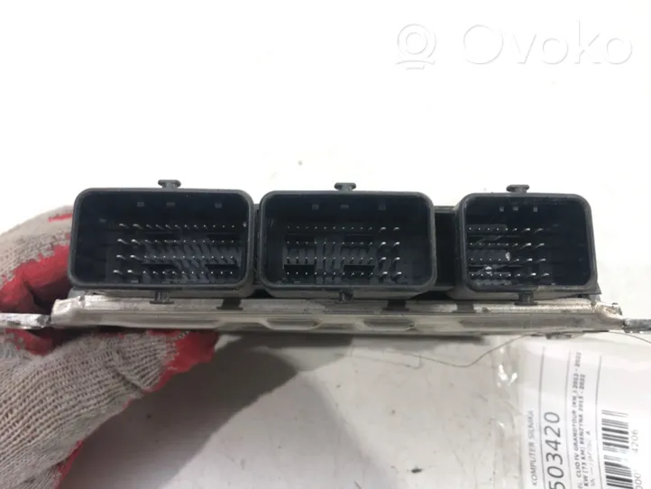 Renault Clio IV Komputer / Sterownik ECU silnika 237108979R