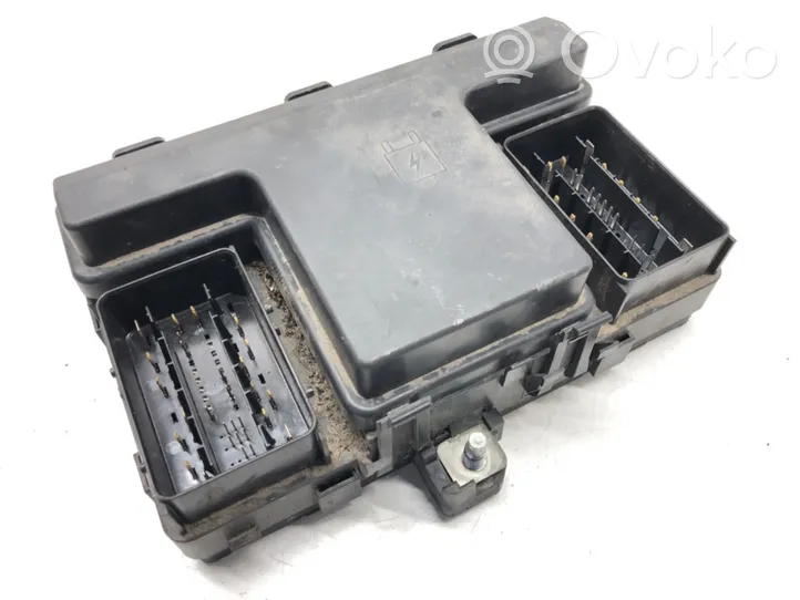 Ford Mondeo MK V Juego de caja de fusibles FG9T-14A067ZA-01